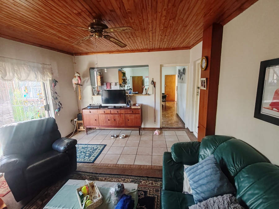 5 Bedroom Property for Sale in Campher Park Eastern Cape
